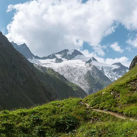 Alpin Park Matrei شقة